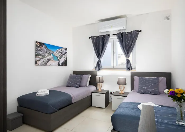 Modern & Spacious 2Br Apartment With Country Views - Close To Xemxija Bay