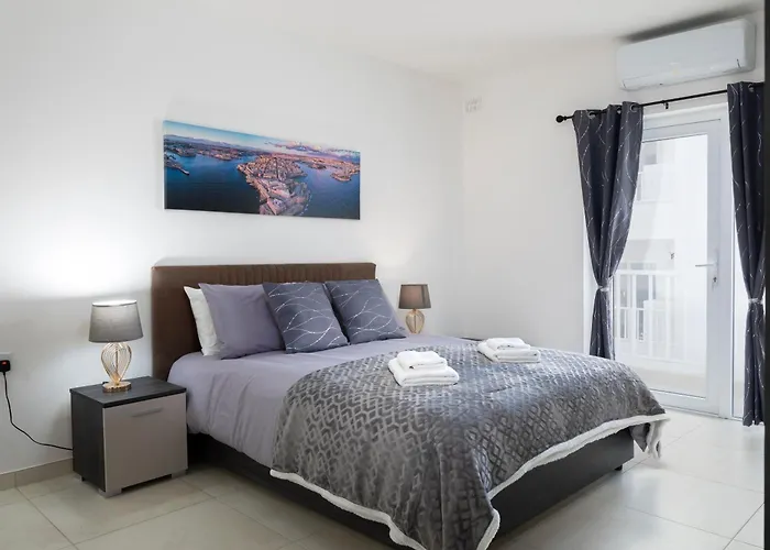 Modern & Spacious 2Br Apartment With Country Views - Close To Xemxija Bay