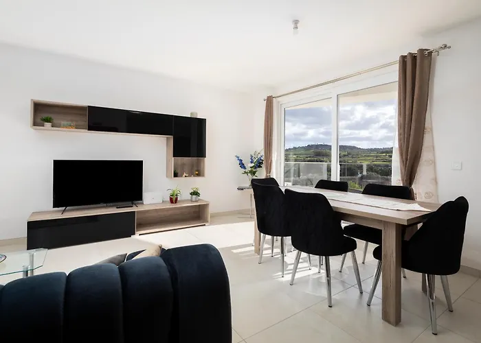Modern & Spacious 2Br Apartment With Country Views - Close To Xemxija Bay