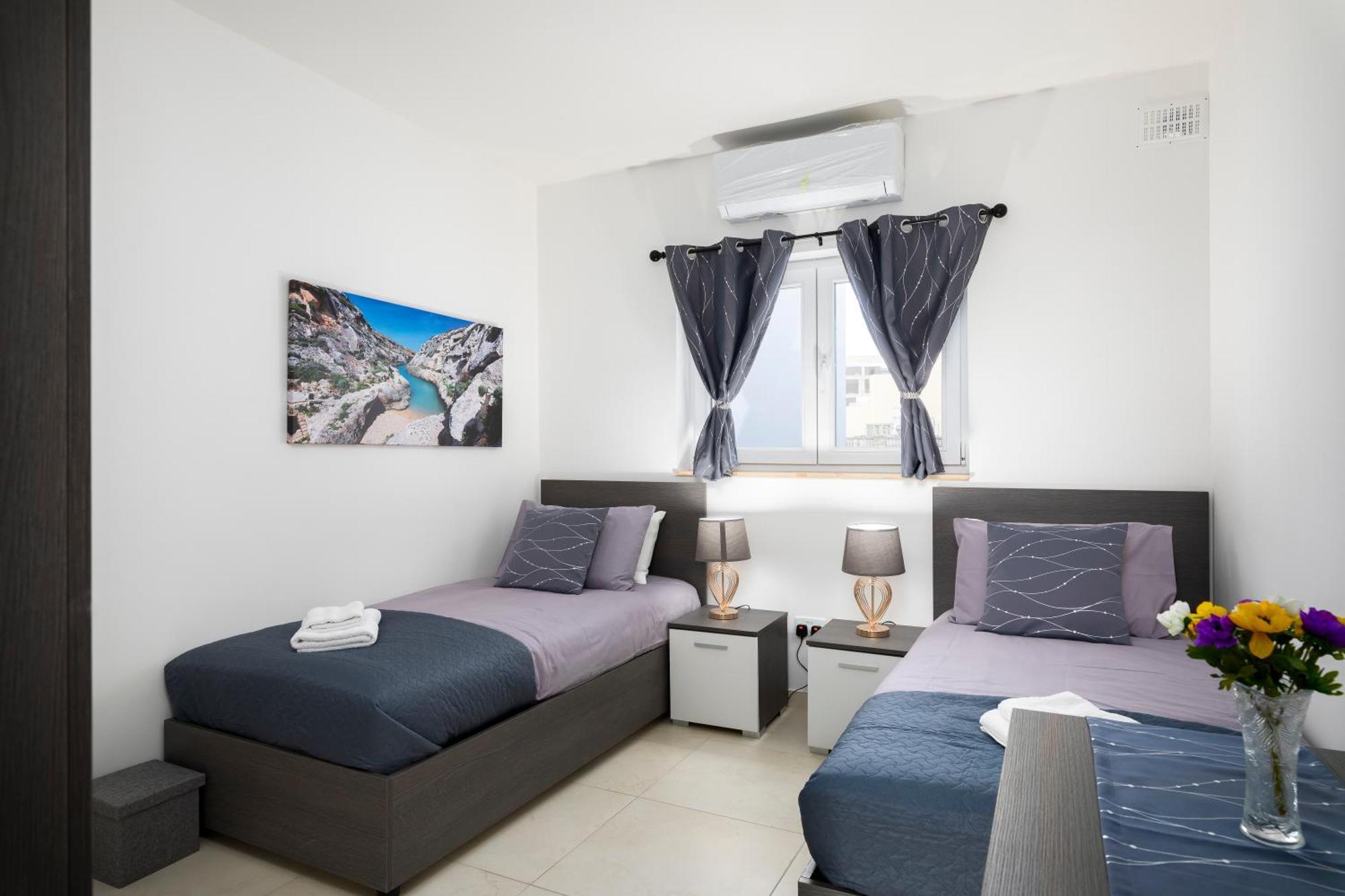 Modern & Spacious 2br With Country Views - Close To Xemxija Bay Apartment *