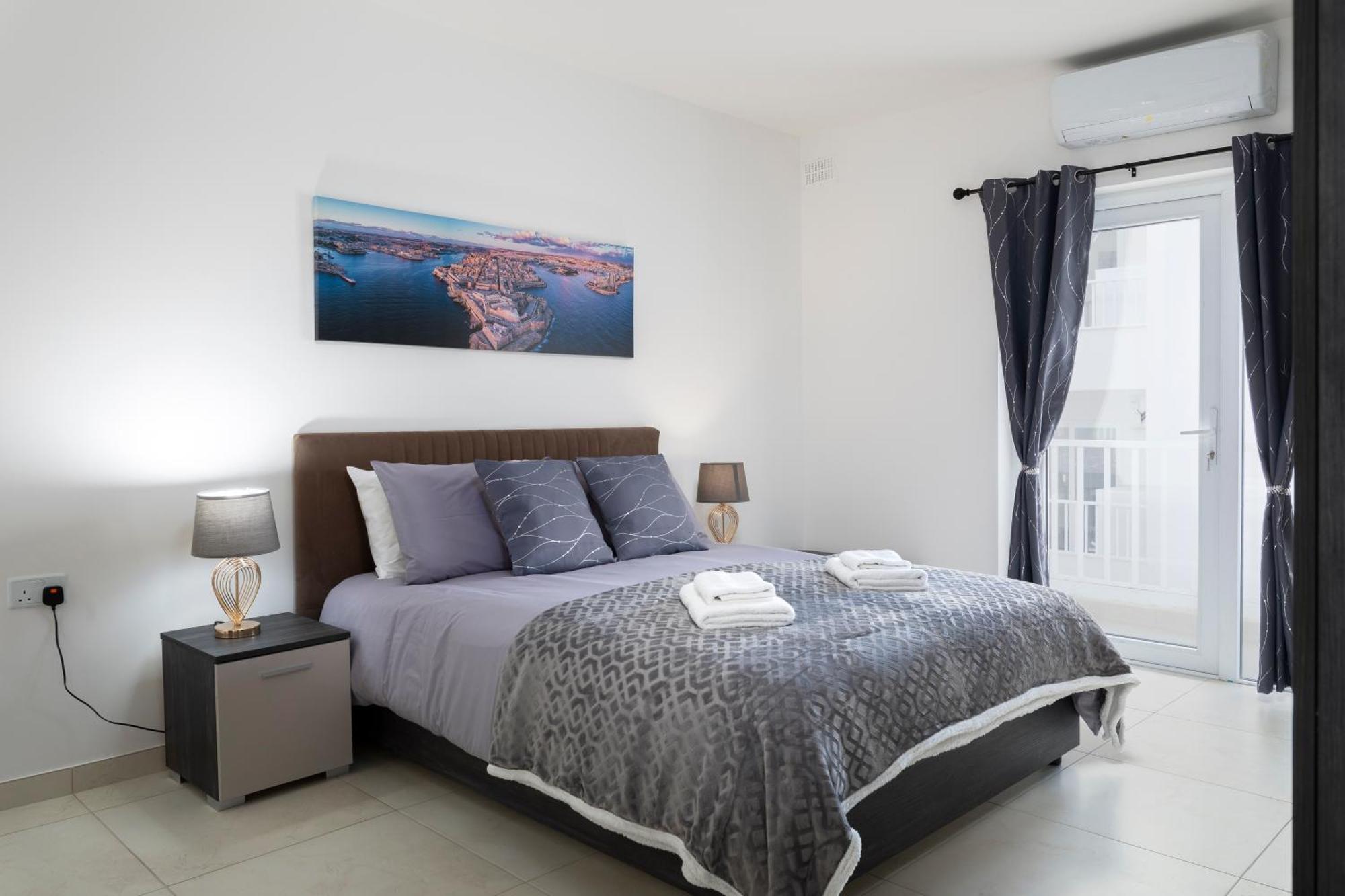 Modern & Spacious 2br With Country Views - Close To Xemxija Bay Apartment