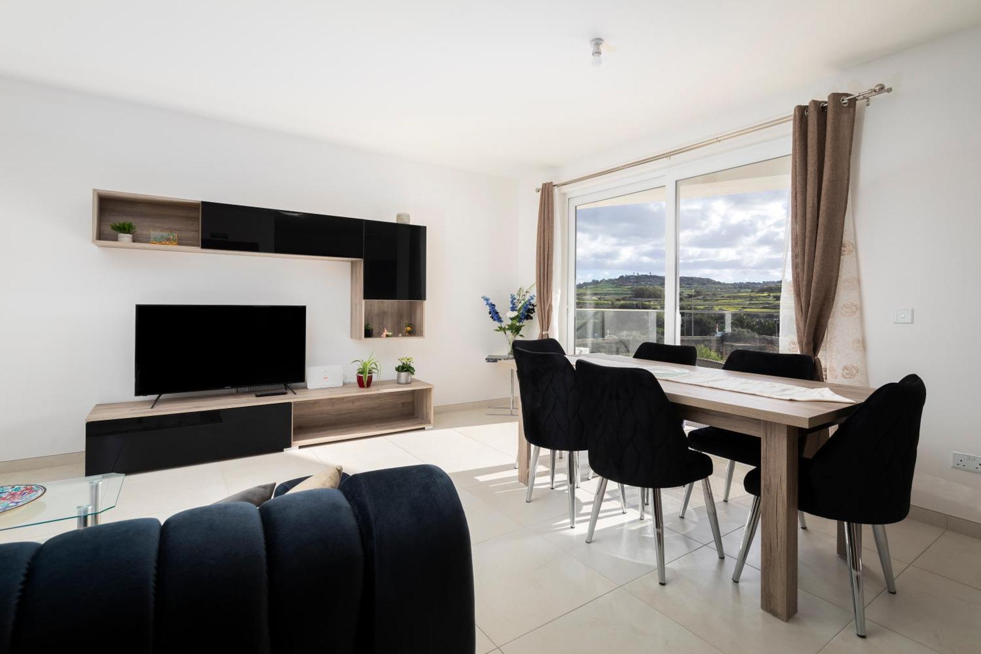Apartment Modern & Spacious 2br With Country Views - Close To Xemxija Bay St. Paul's Bay