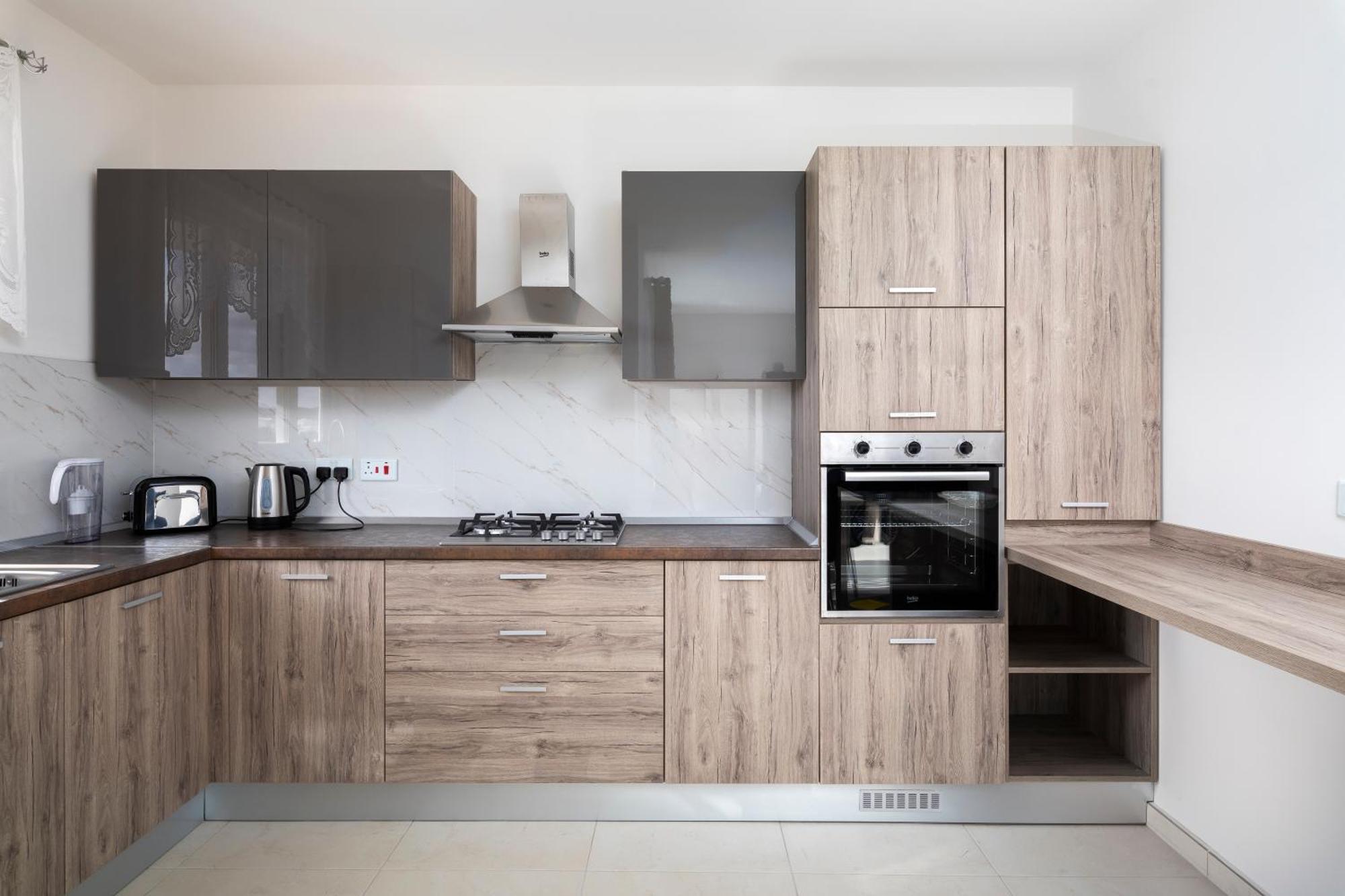 Modern & Spacious 2br With Country Views - Close To Xemxija Bay Apartment *