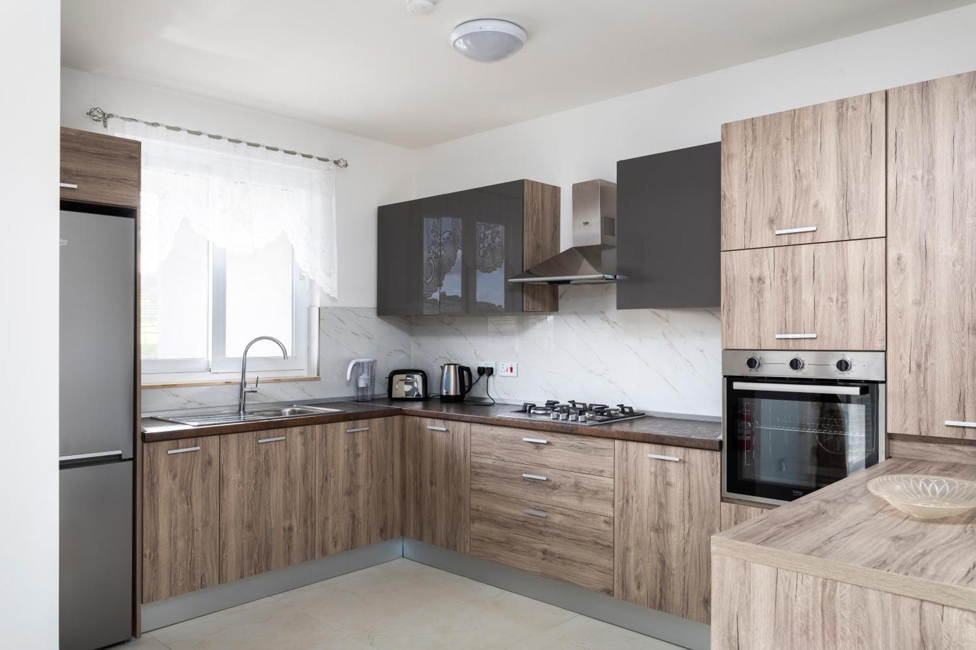 Apartment Modern & Spacious 2br With Country Views - Close To Xemxija Bay