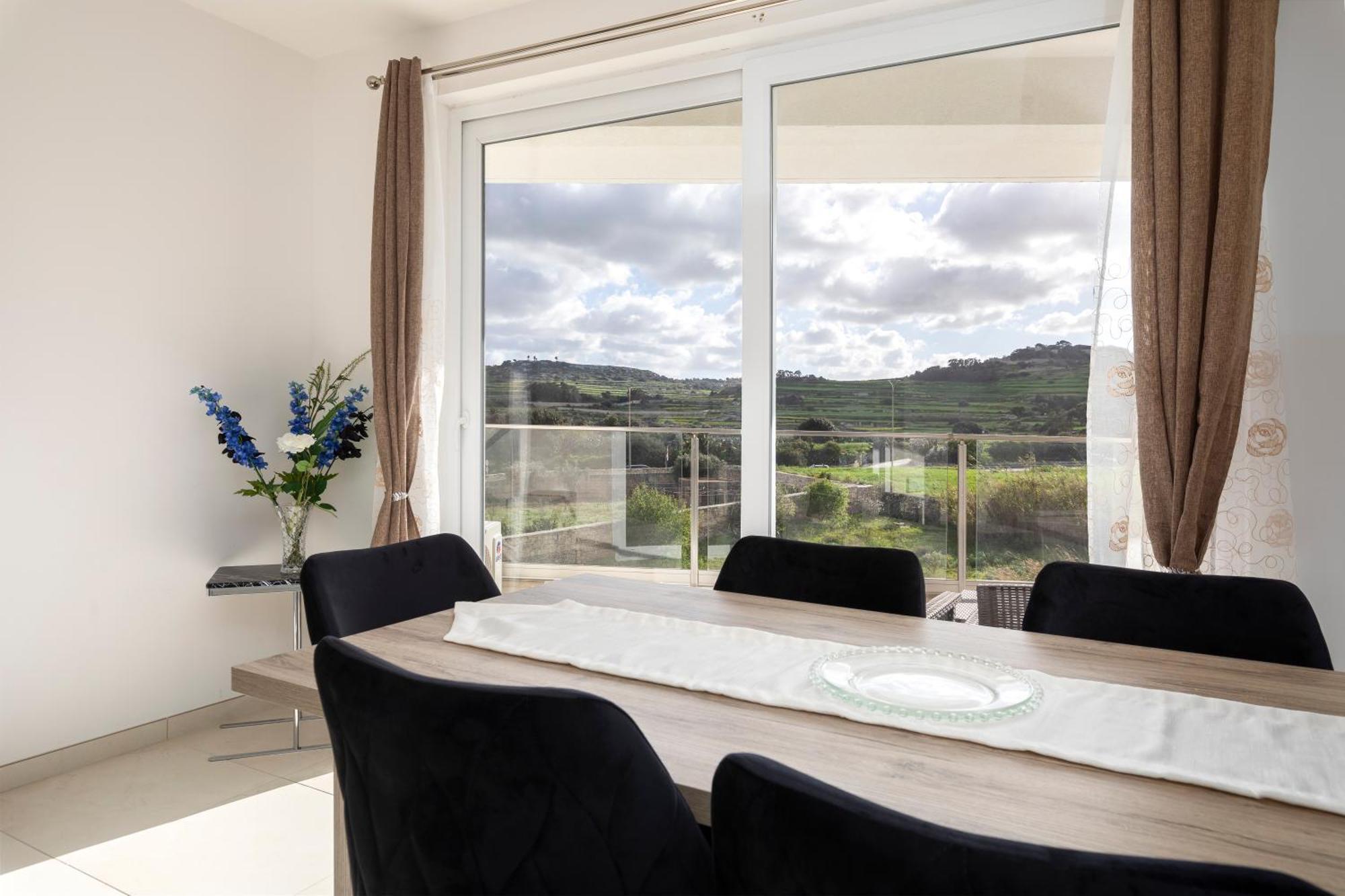 Modern & Spacious 2br With Country Views - Close To Xemxija Bay Apartment St. Paul's Bay